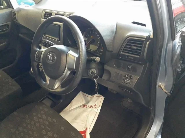 Компактвэн Toyota Ractis кузов NCP120 модификация X минивэн гв 2013 пробег 59 т.км - миниатюра 9