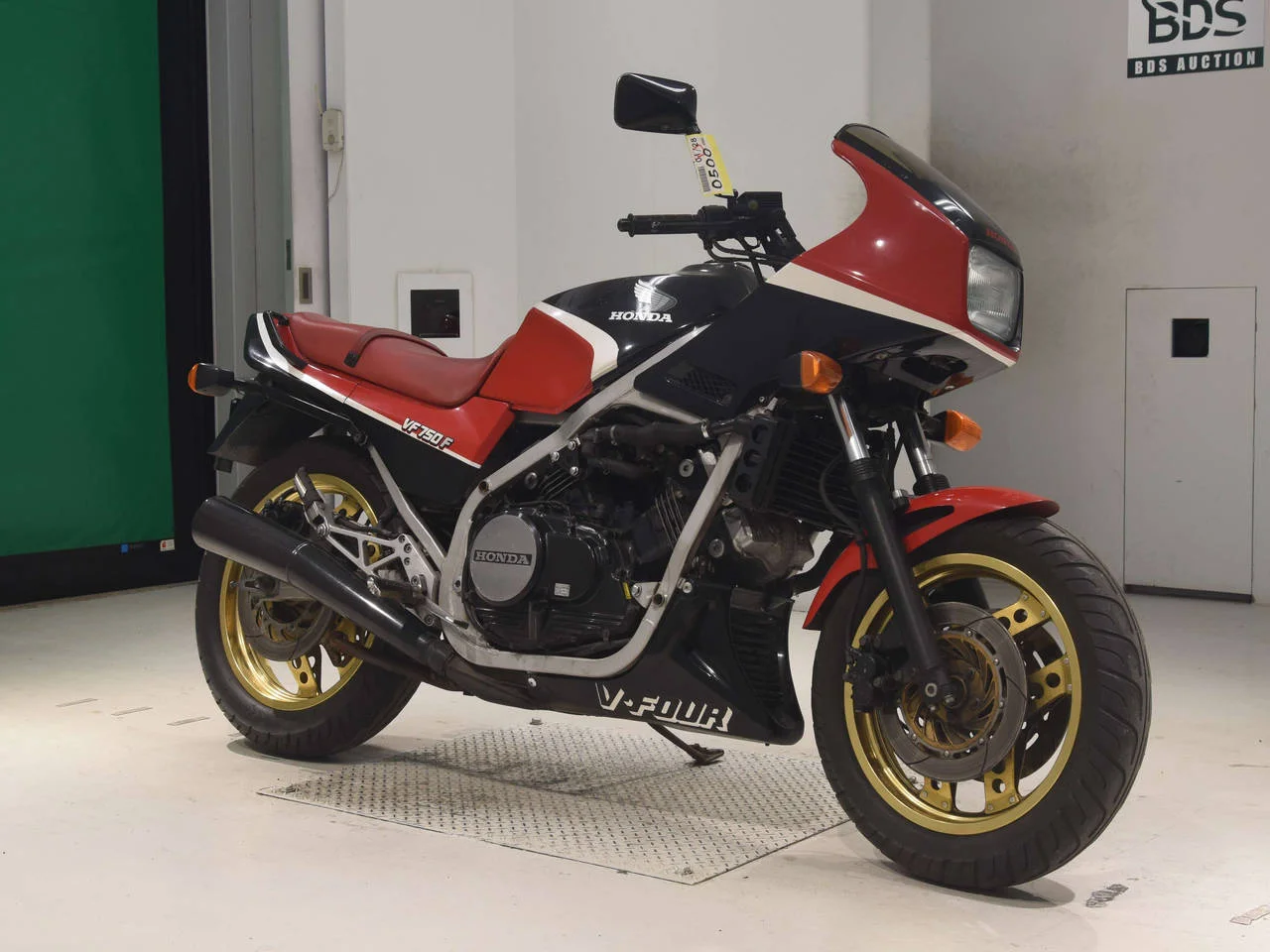 Мотоцикл спорт турист Honda VF750F спортбайк рама RC15 гв 1982 пробег 10 т.км - миниатюра 3