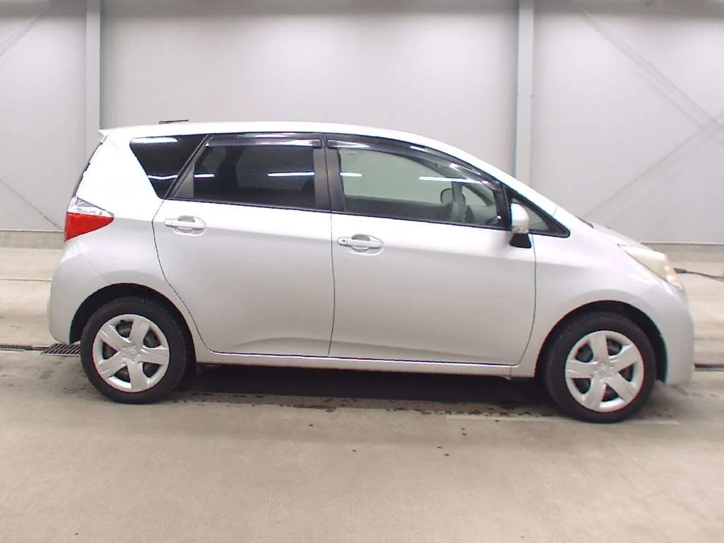 Компактвэн Toyota Ractis кузов NCP125 модификация G минивэн гв 2011 4WD пробег 148 т.км - миниатюра 3