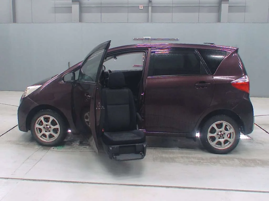 Компактвэн Toyota Ractis NCP125 G Welfare vehicle Joshu Seat Lift-up Passenger Seat пассажир инвалид - миниатюра 6