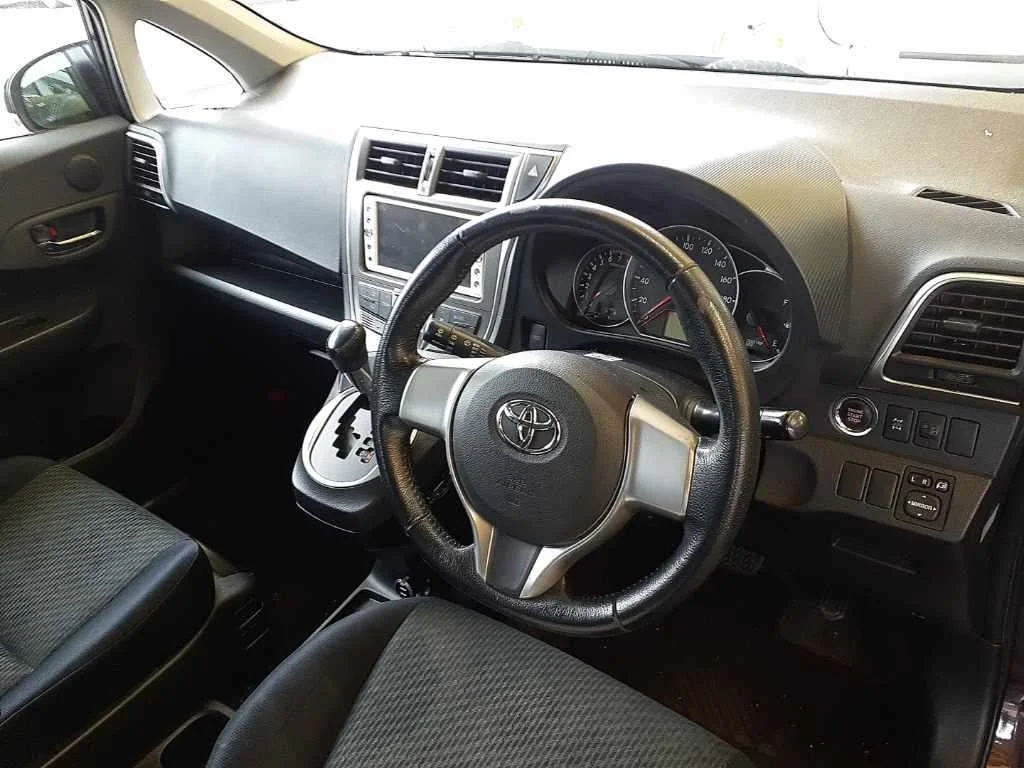 Компактвэн Toyota Ractis NCP125 G Welfare vehicle Joshu Seat Lift-up Passenger Seat пассажир инвалид - миниатюра 7
