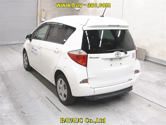 Компактвэн Toyota Ractis кузов NSP122 X Welcab Wheelchair Spec Slope Type пассажир инвалид - миниатюра 2