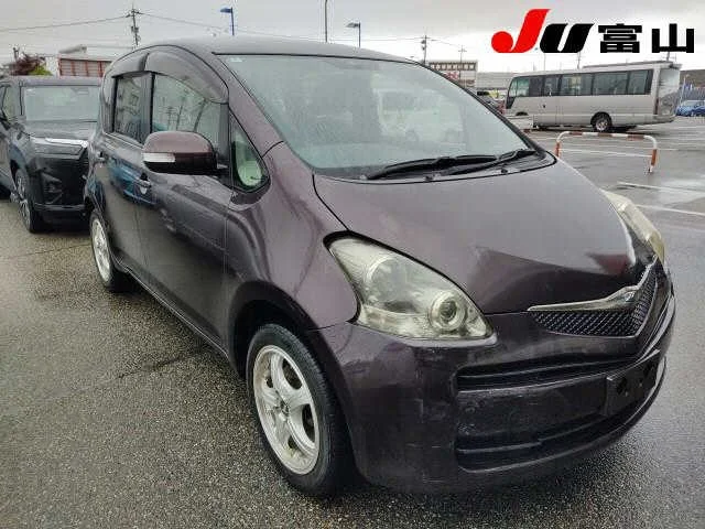 Компактвэн Toyota Ractis кузов SCP100 модификация X минивэн гв 2010 пробег 99 т.км - изображение 1