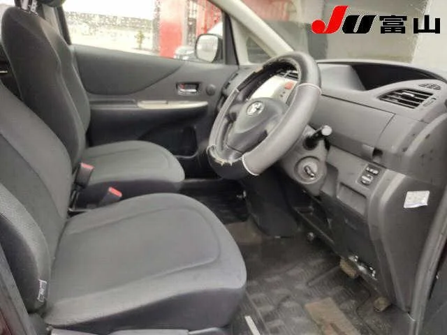 Компактвэн Toyota Ractis кузов SCP100 модификация X минивэн гв 2010 пробег 99 т.км - миниатюра 6
