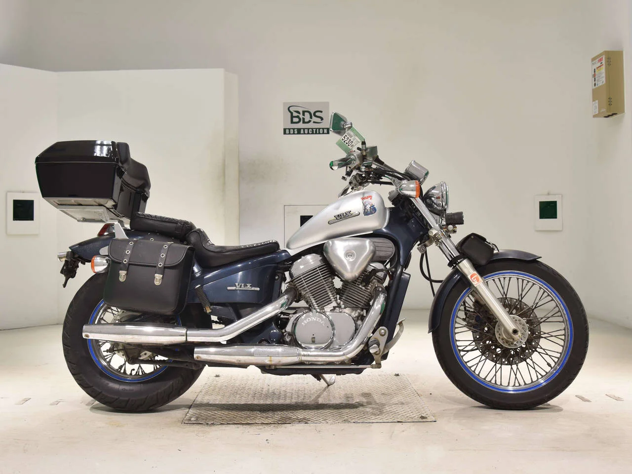 Мотоцикл круизер Honda Steed 600 рама PC21 модификация VLX круизер чоппер кастом мотосумки мотокофр