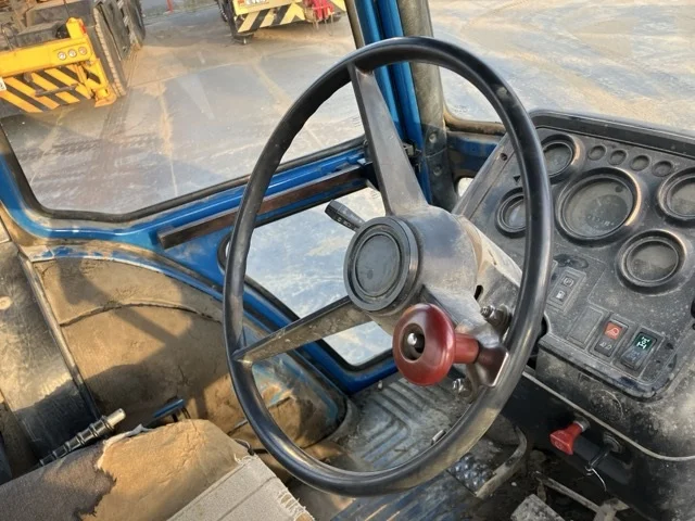 Трактор Ford 7610 кабина 4х4 - миниатюра 6