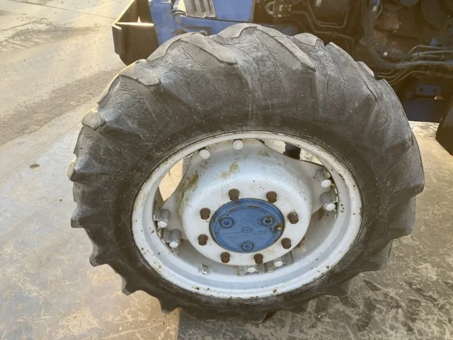 Трактор Ford 7610 кабина 4х4 - миниатюра 8
