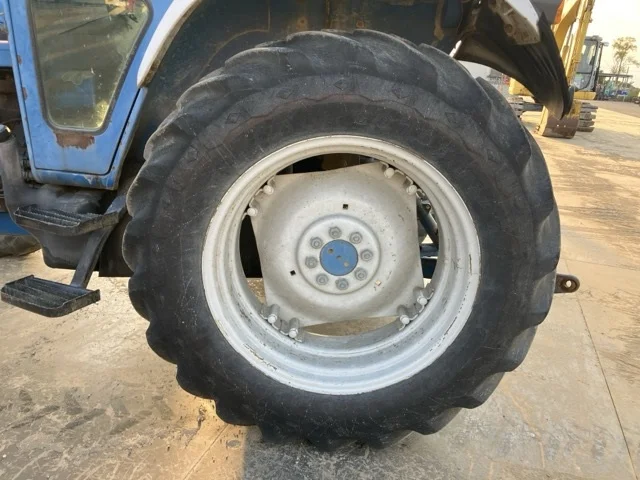 Трактор Ford 7610 кабина 4х4 - миниатюра 10