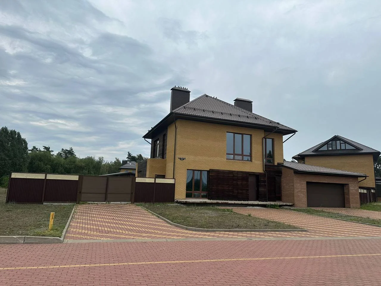 Продам Дом 253 м2 в живописном месте - изображение 1