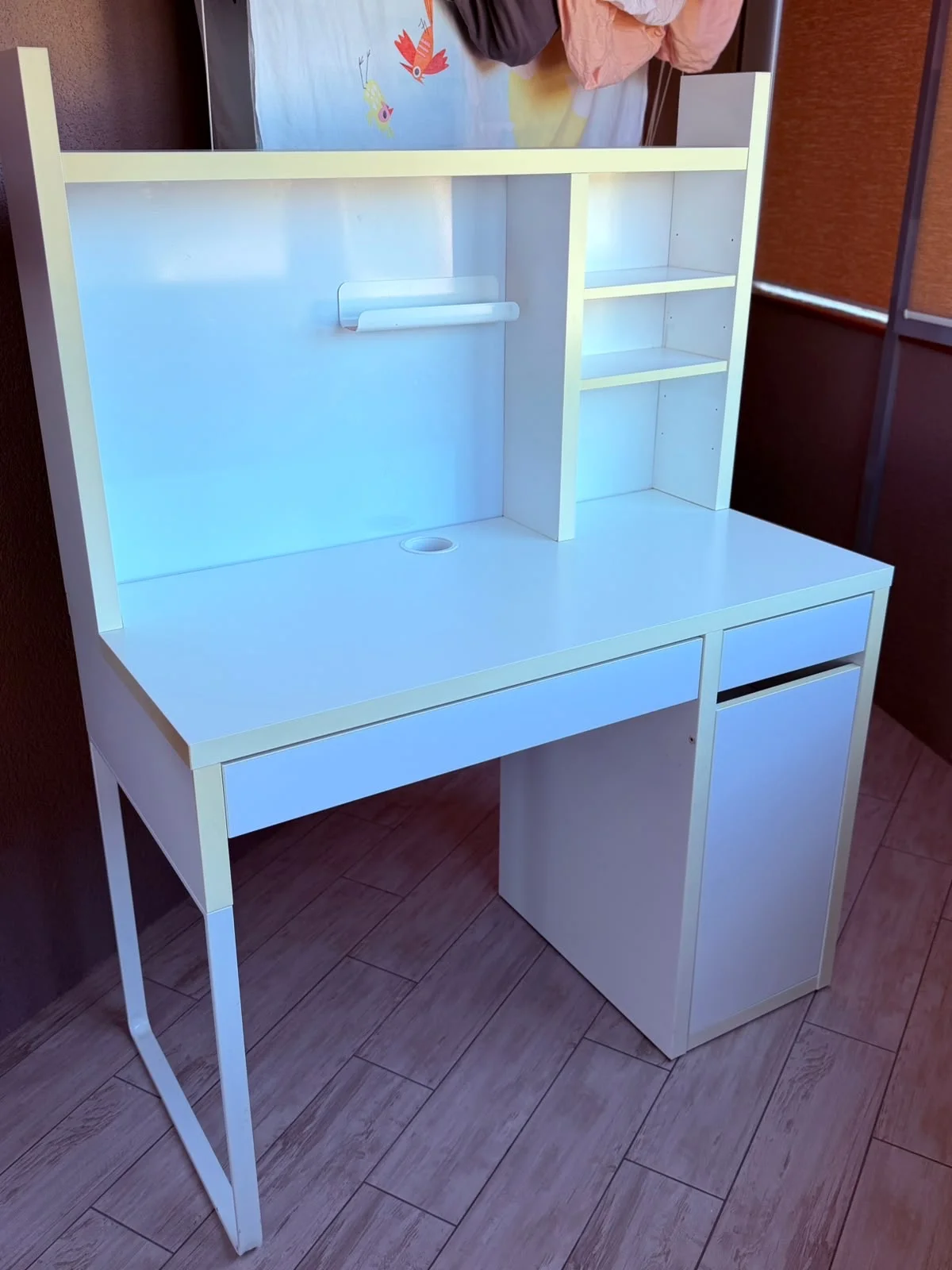 Письменный стол IKEA micke mikke микке - изображение 1