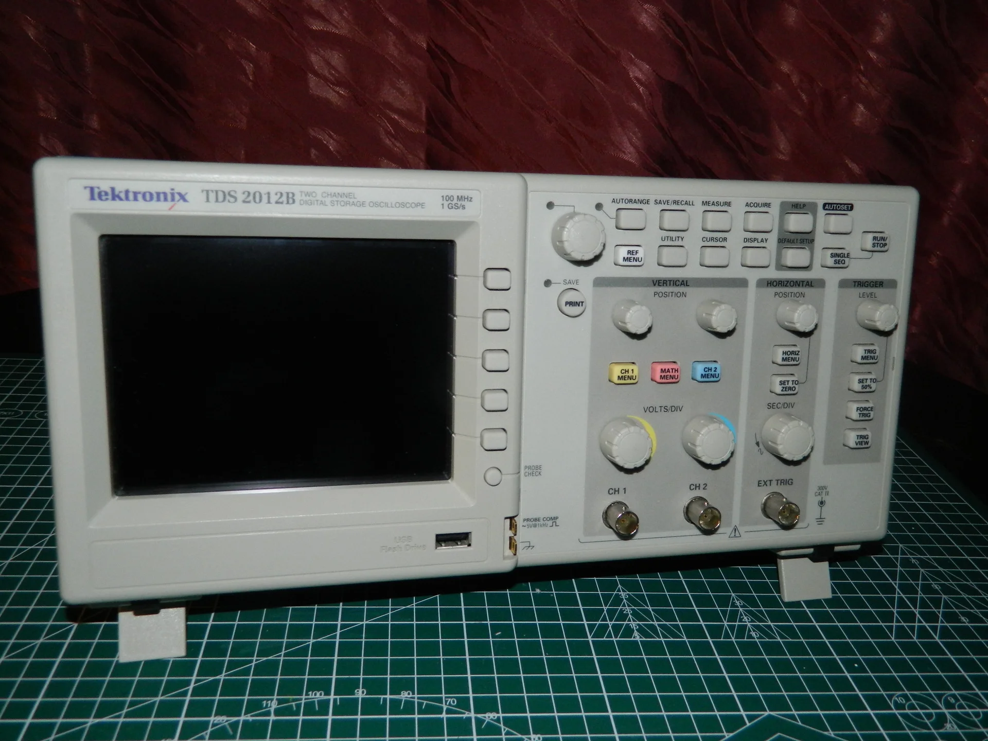 Осциллограф Tektronix TDS2012В - изображение 1