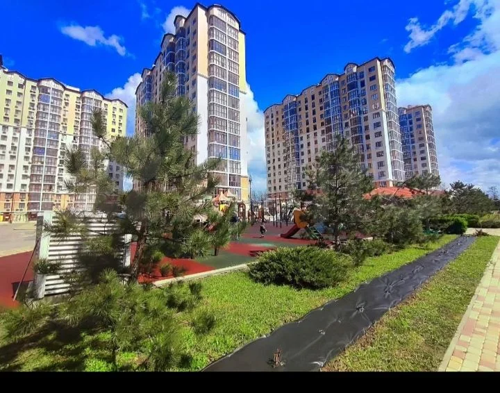 Продаю квартиру - изображение 1