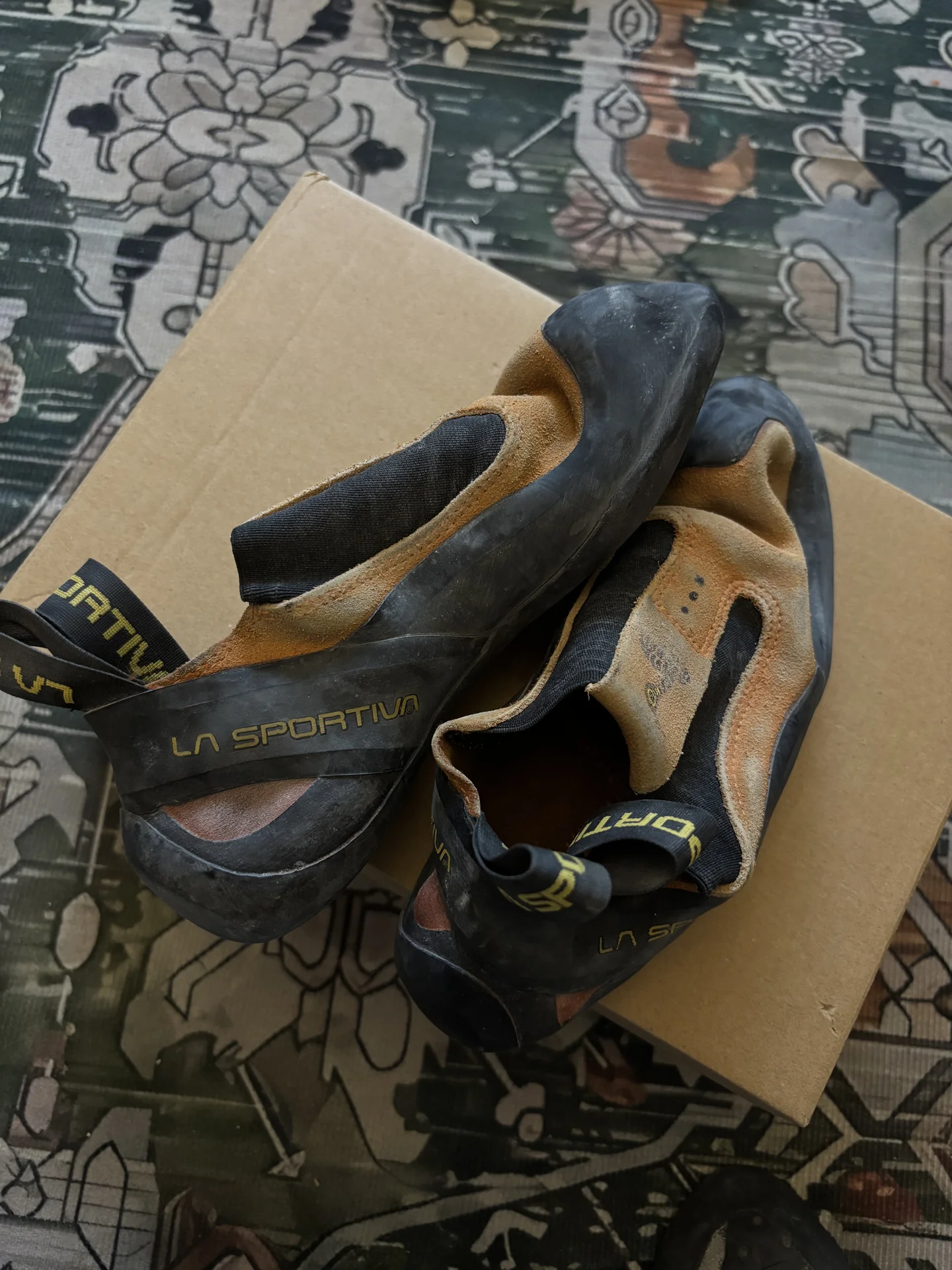 Скальники La Sportiva - Cobra 35.5 размера - изображение 1