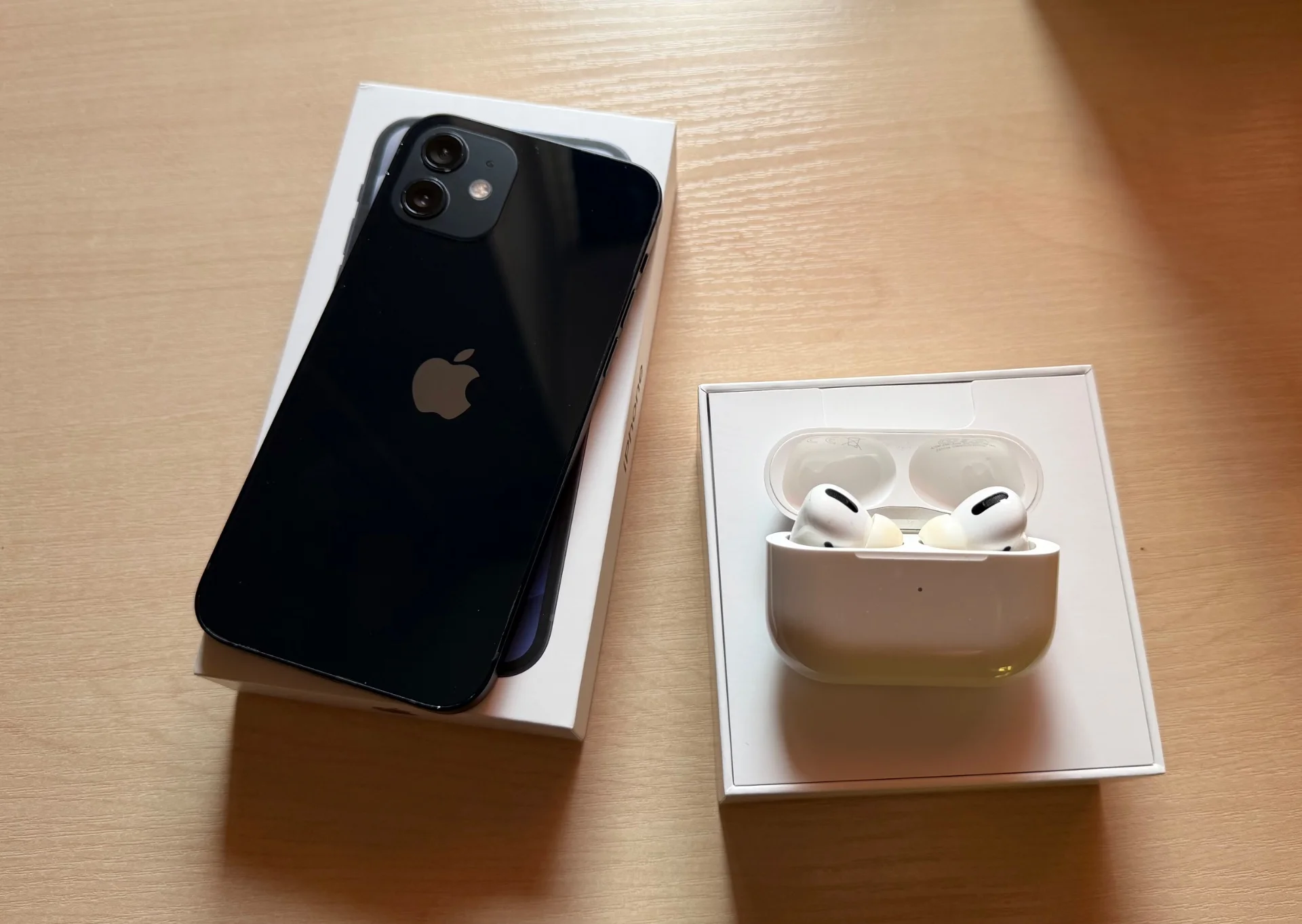 iPhone 12 128 gb 1 sim и air pods pro - изображение 1