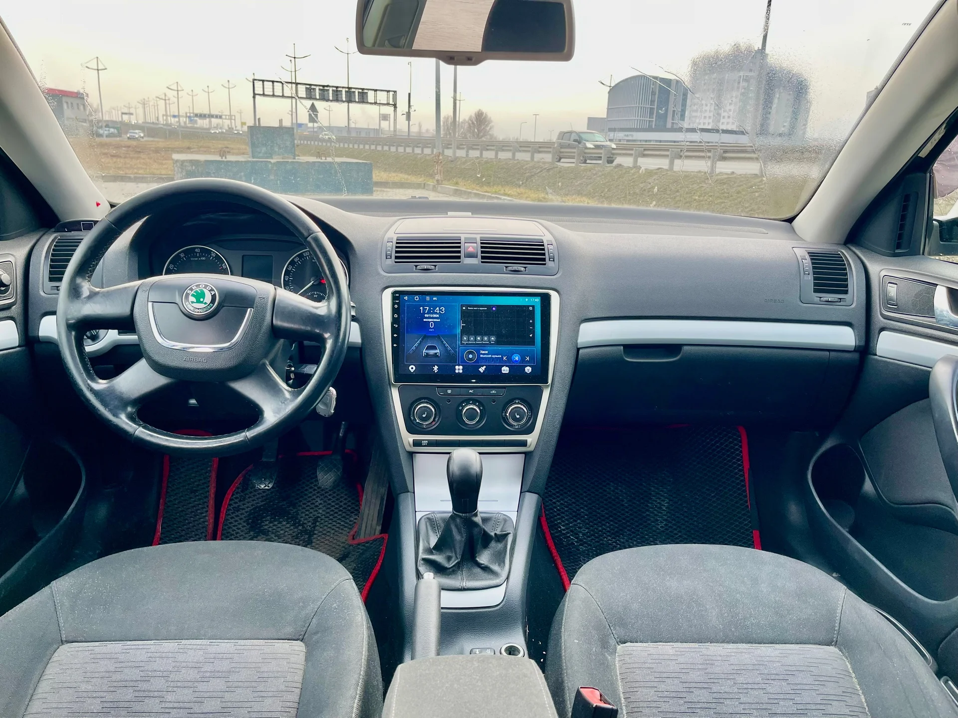 Skoda Octavia 2009 год - миниатюра 5