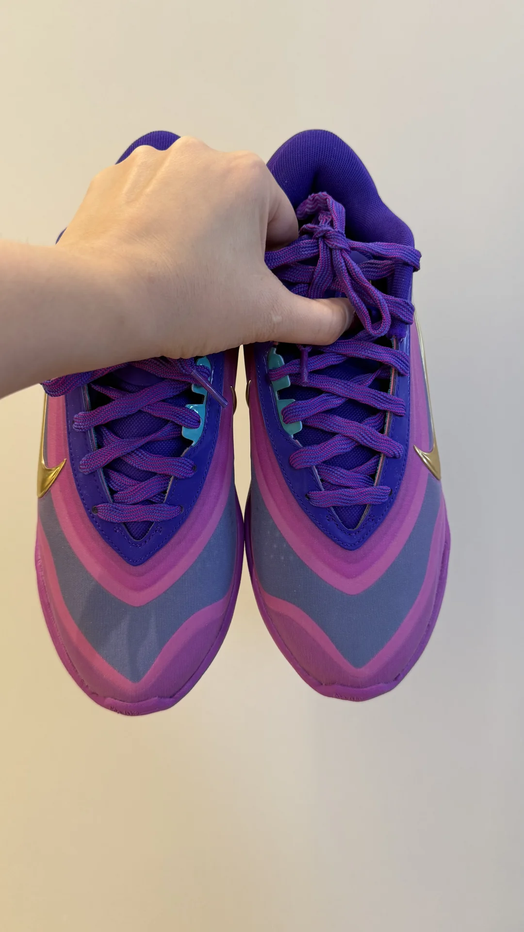 Кроссовки Nike us8 - миниатюра 3