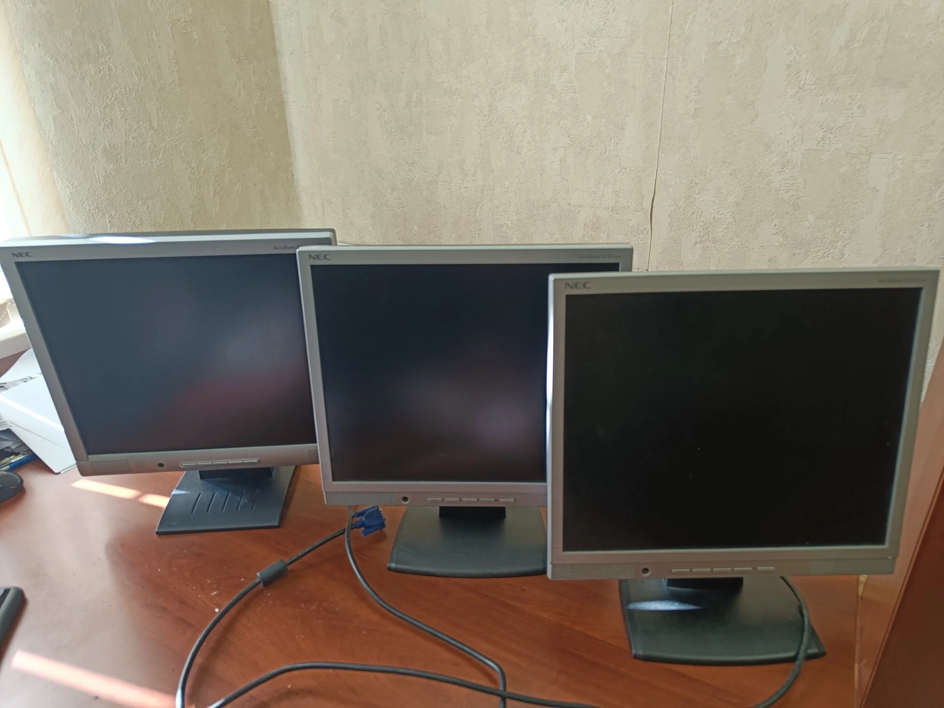 Мониторы NEC AccuSync 72VM - изображение 1