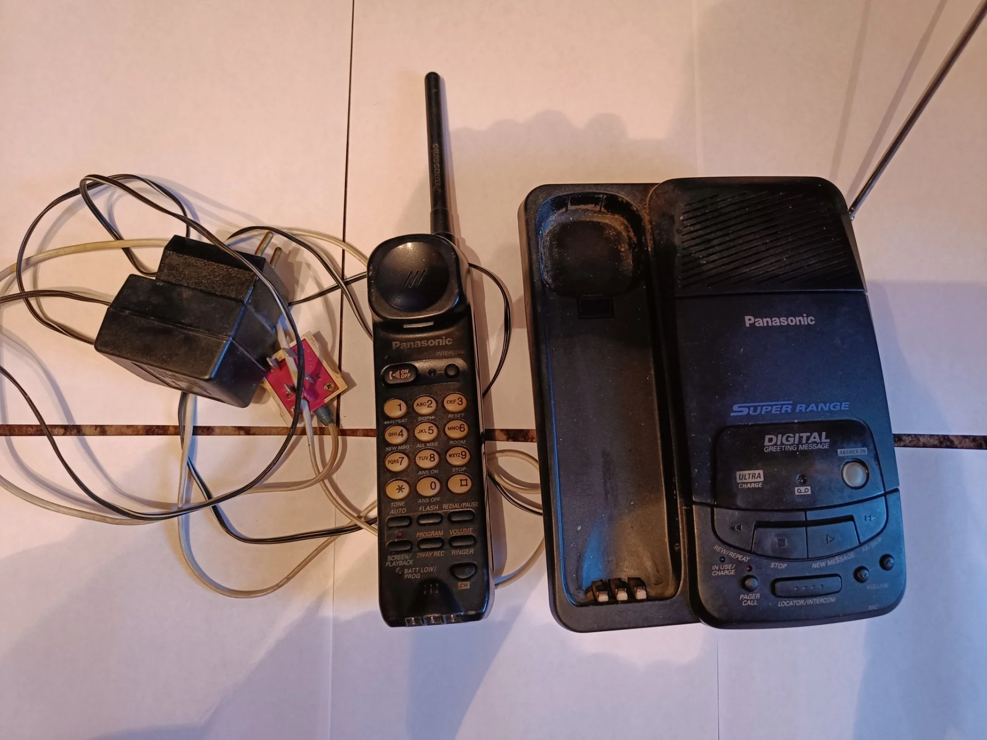 Телефоны TX -d7055a и Panasonic KX-TCM438BX - миниатюра 3
