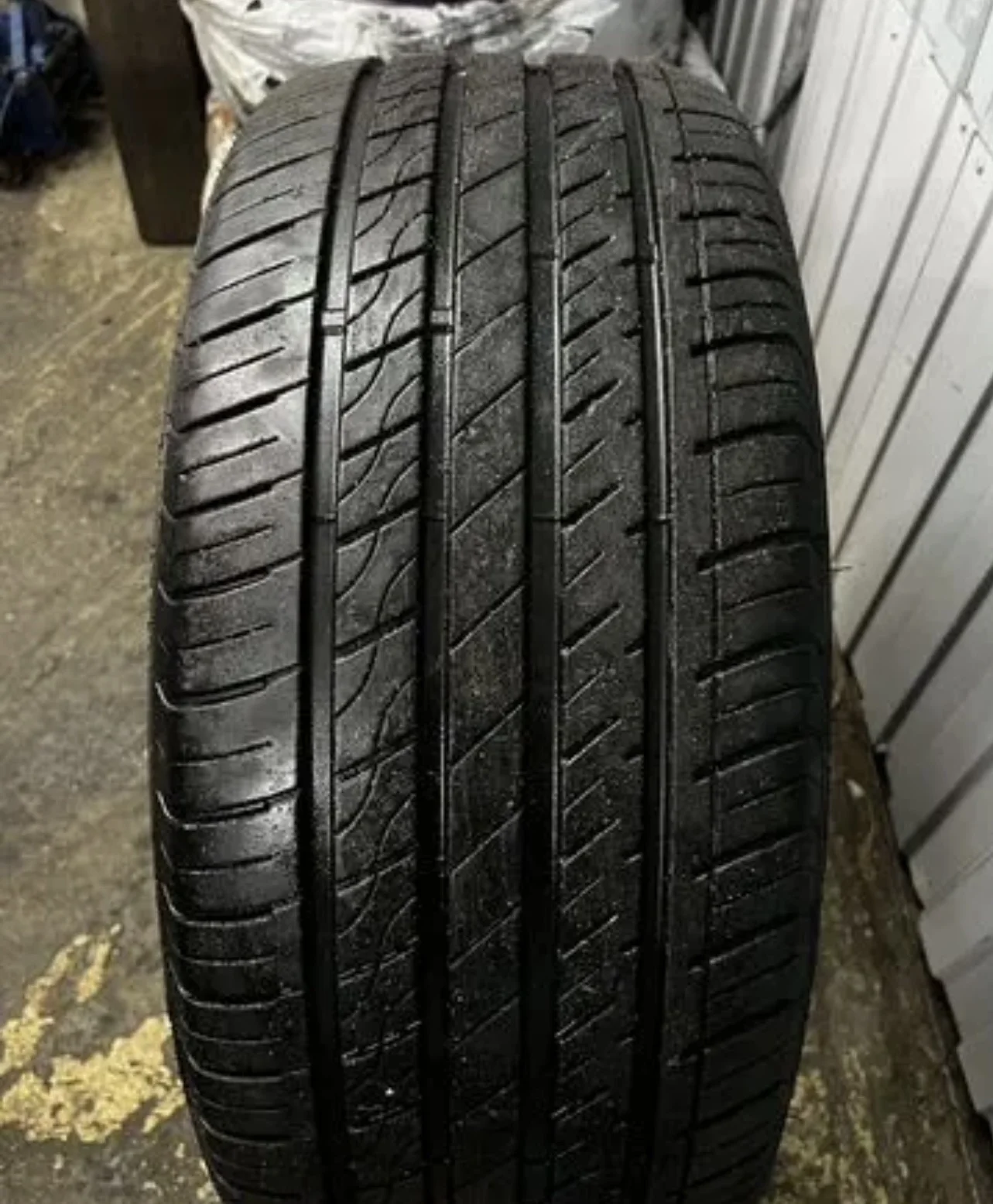 Летние шины 275/45 R20 - миниатюра 2