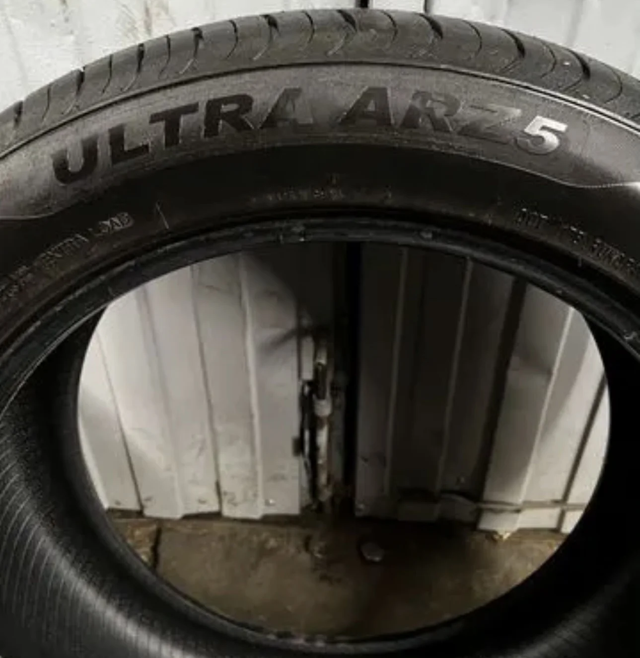 Летние шины 275/45 R20 - миниатюра 4
