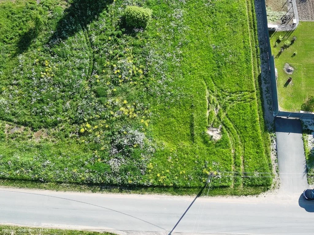 Продаю отлиный участок в деревне - изображение 1