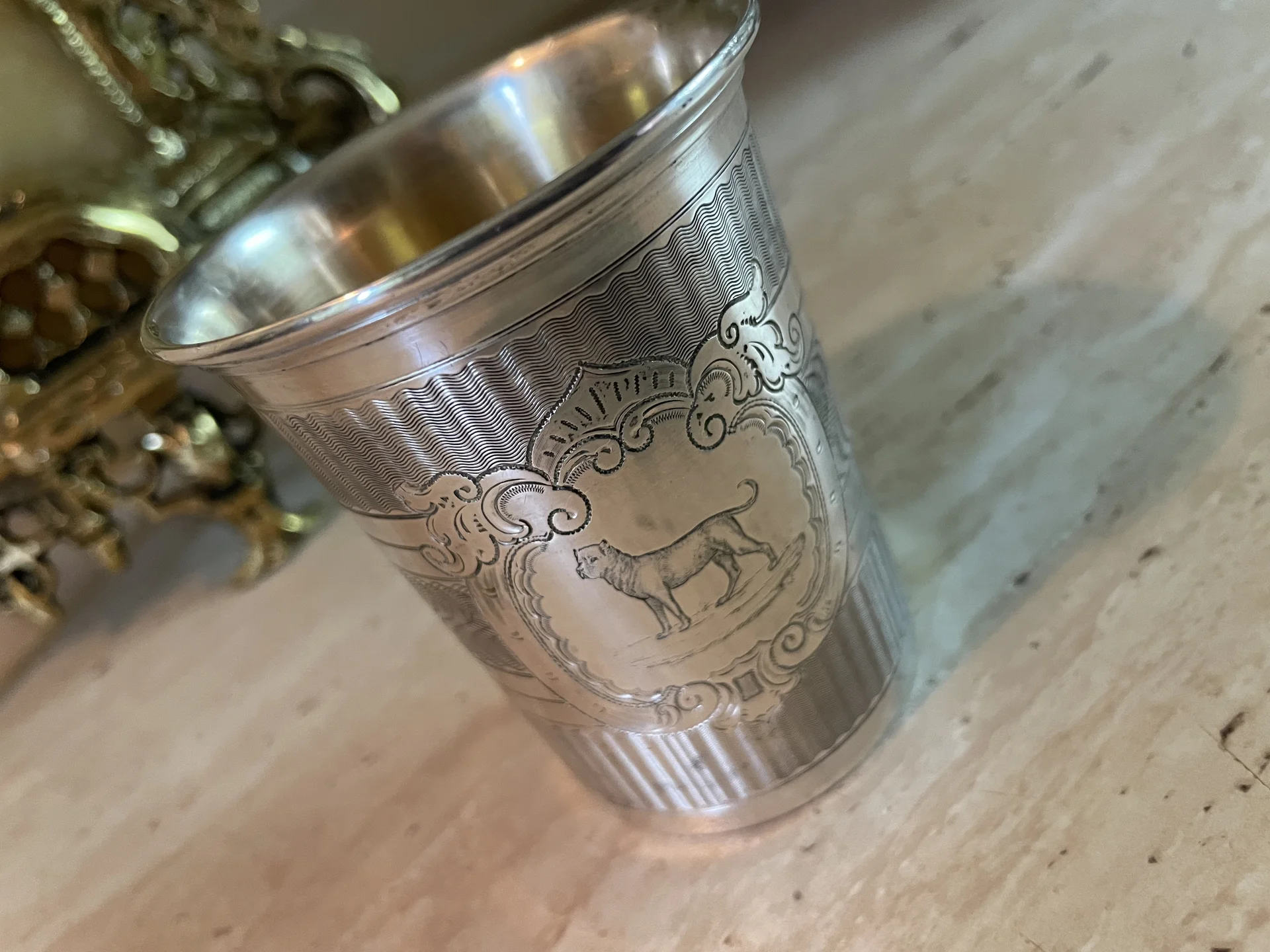 Серебряный стаканчик, Европа - миниатюра 3