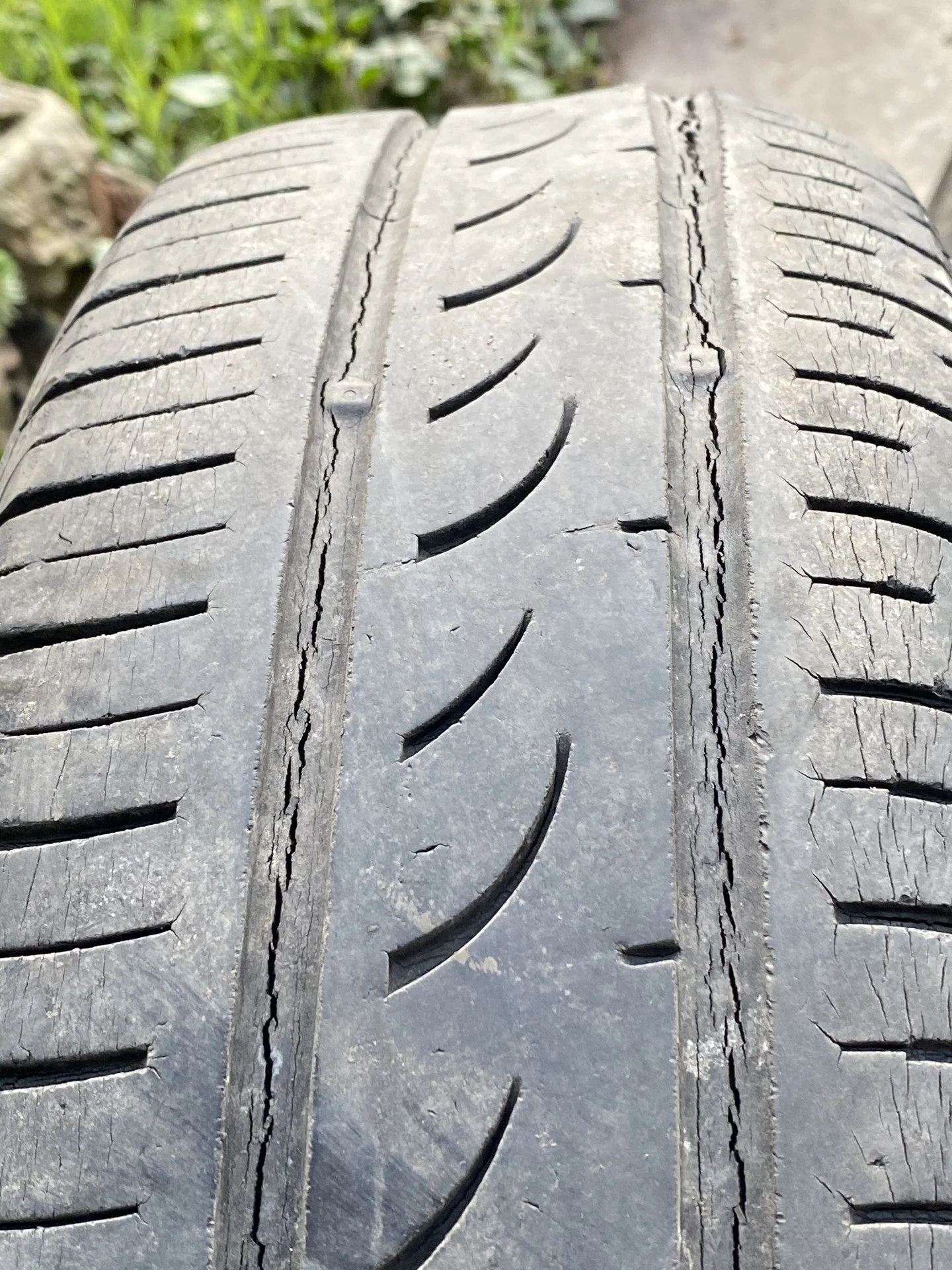 Комплект летних шин Formula Energy 175/70 r13(б/у) - миниатюра 5
