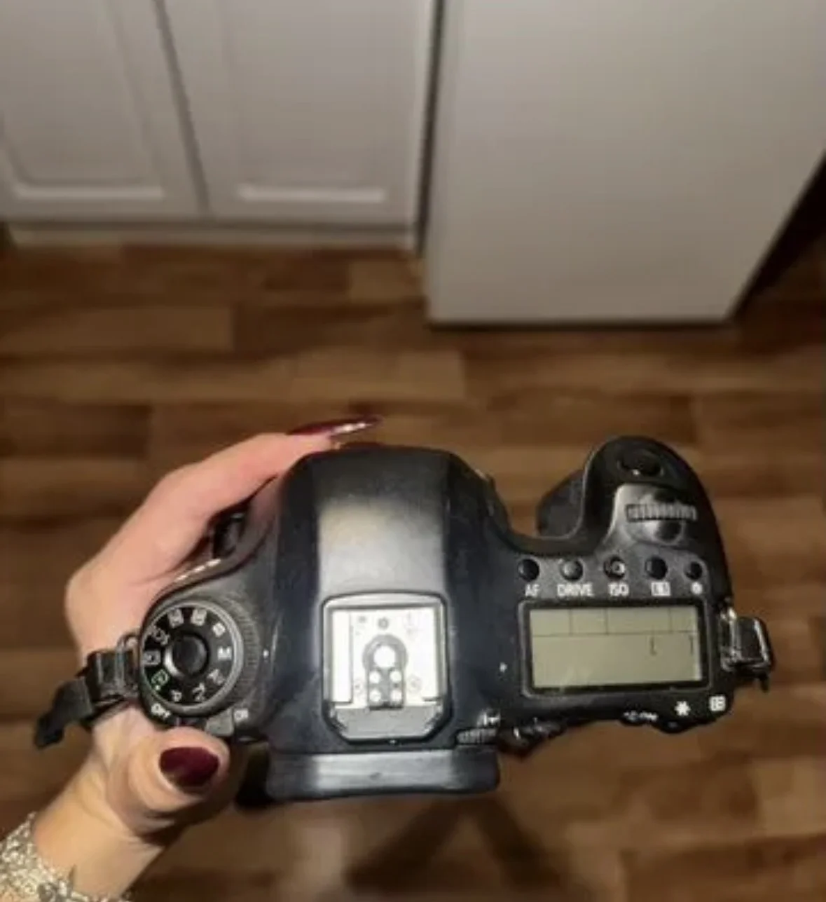 Зеркальный фотоаппарат Canon 6d - миниатюра 2
