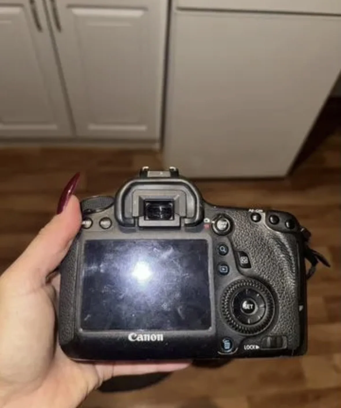 Зеркальный фотоаппарат Canon 6d - миниатюра 3