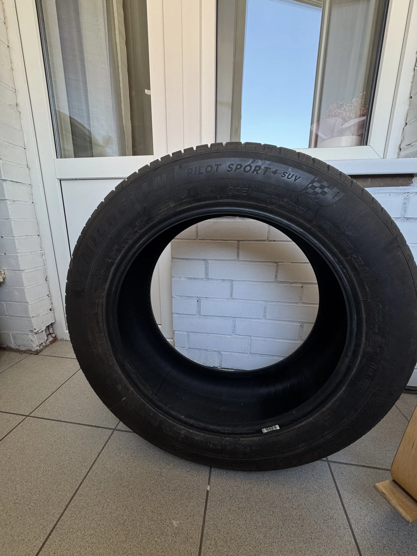 Michelin Pilot Sport 4 SUV 265/50 R20 111W - изображение 1