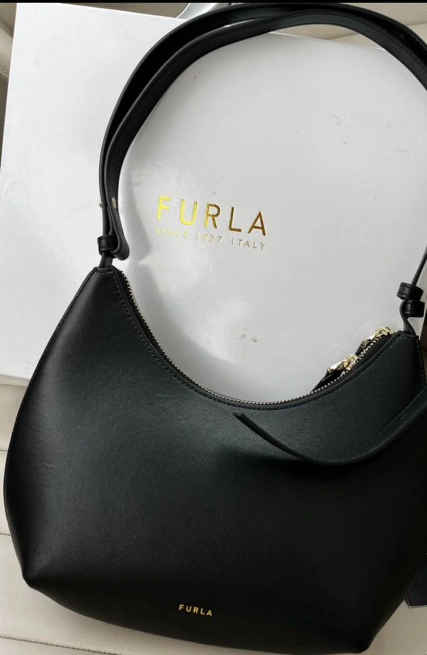 Черная кожаная сумка хобо Furla - миниатюра 6