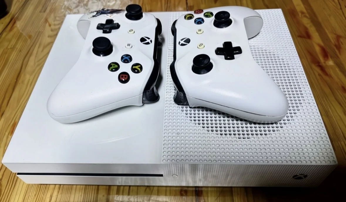 Xbox one s1TB - миниатюра 3