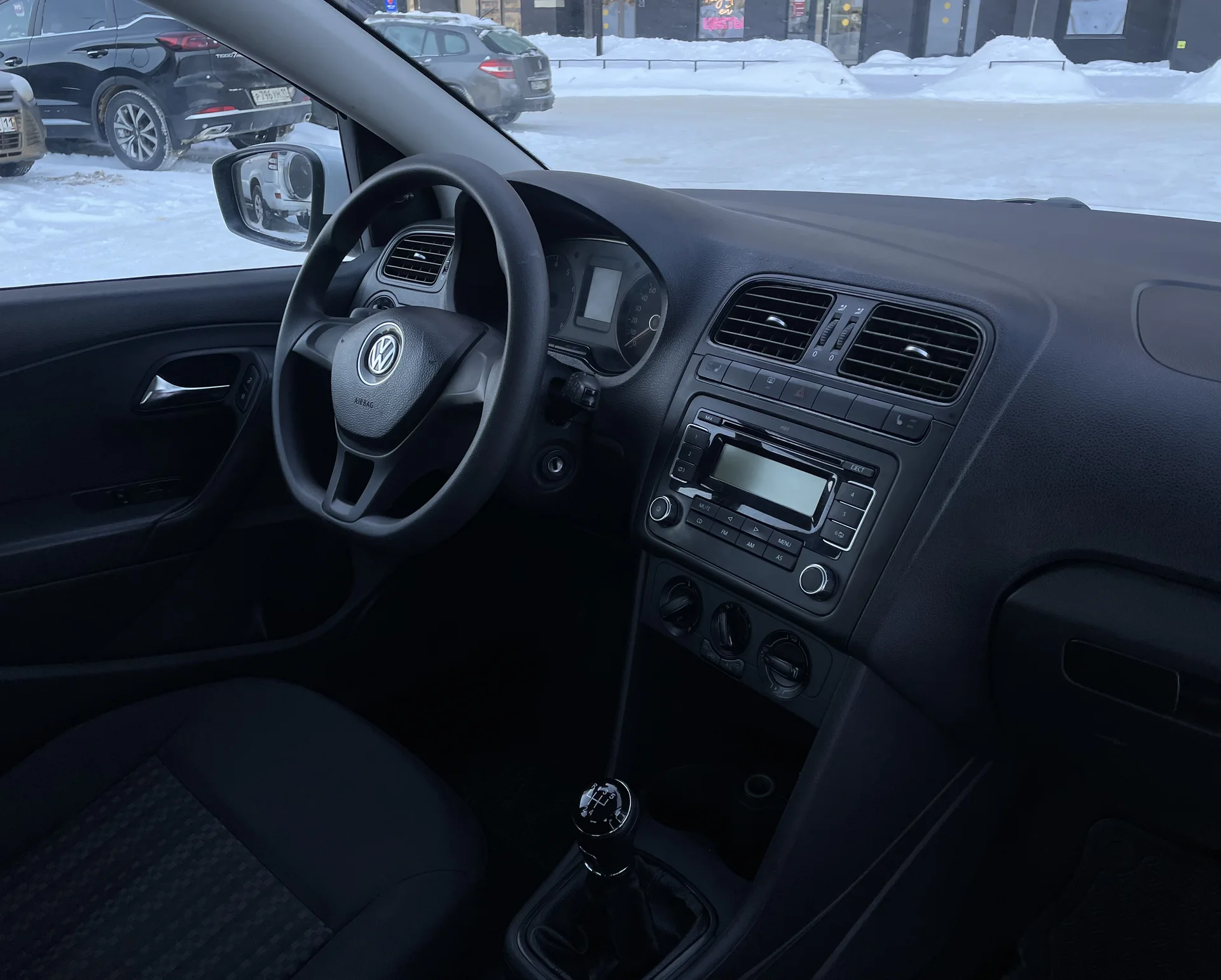 Volkswagen Polo - миниатюра 5
