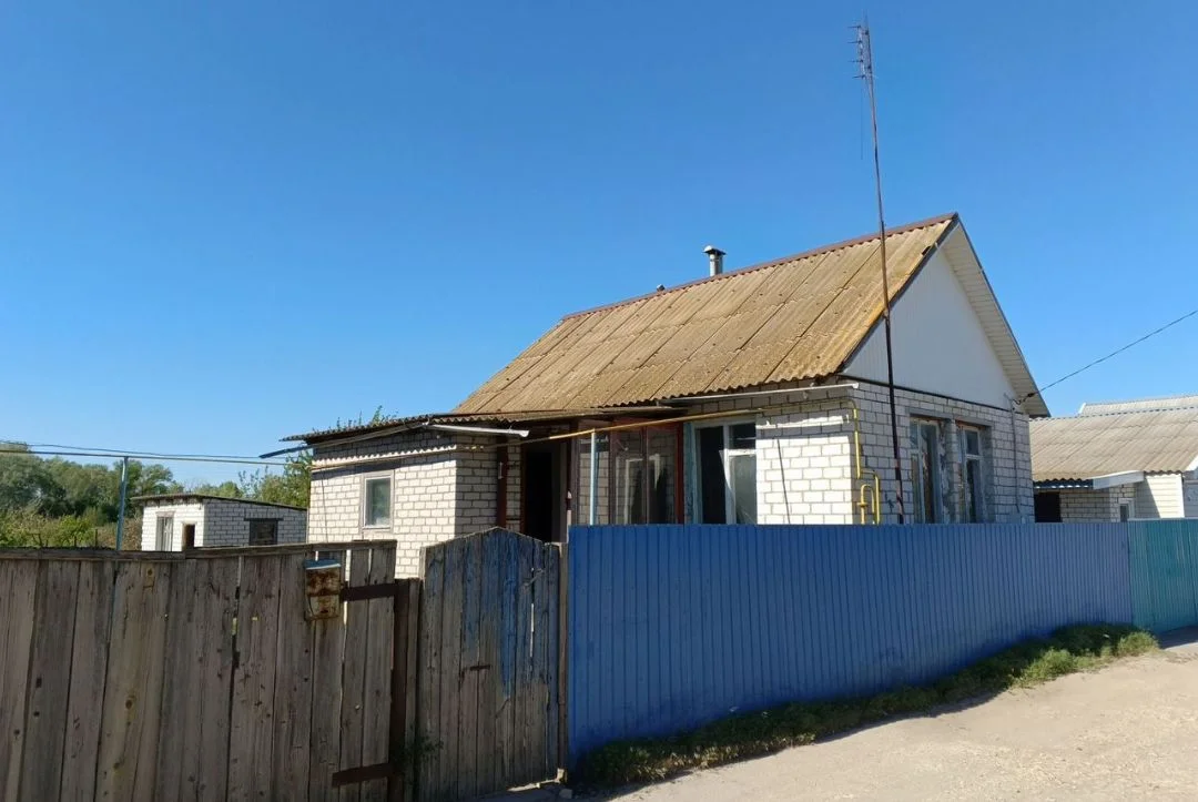 Дом 40м² на участке 16сот - изображение 1