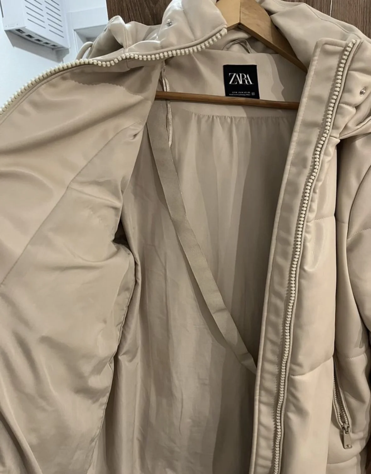 Зимняя женская куртка Zara - миниатюра 7