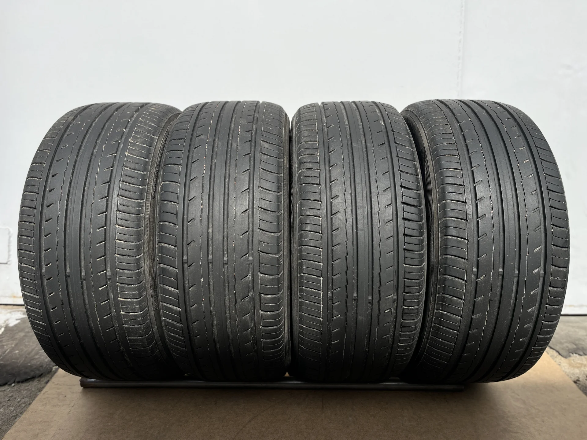 Yokohama Bluearth ES32 235/45/17 - миниатюра 2