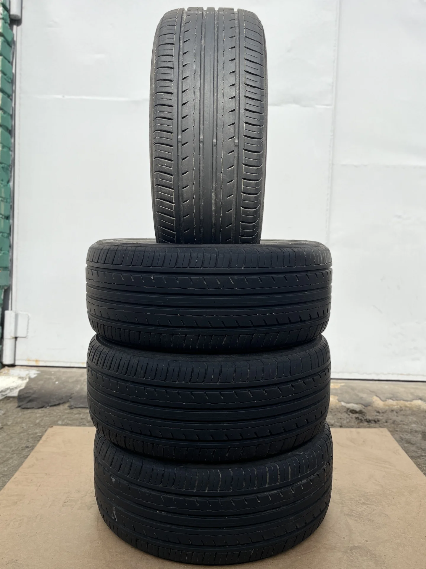 Yokohama Bluearth ES32 235/45/17 - миниатюра 6