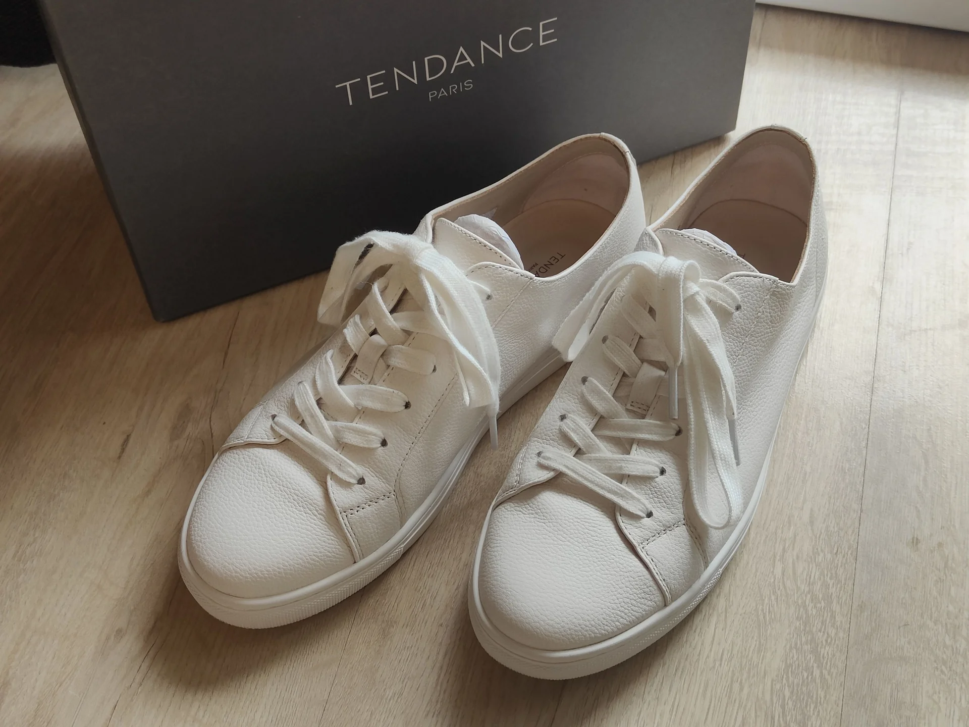 Кеды белые кожаные Tendance 38 р-р - изображение 1