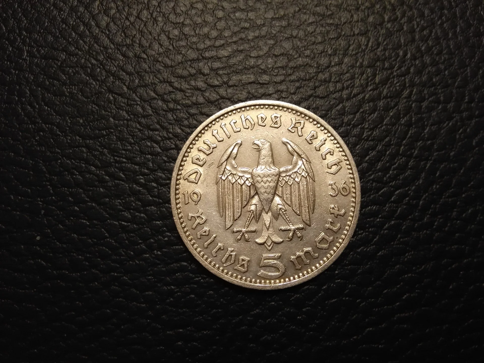 5 марок Германия 1936 год. Серебро 900°. Вес 13,88 грамм.Двор D - миниатюра 3