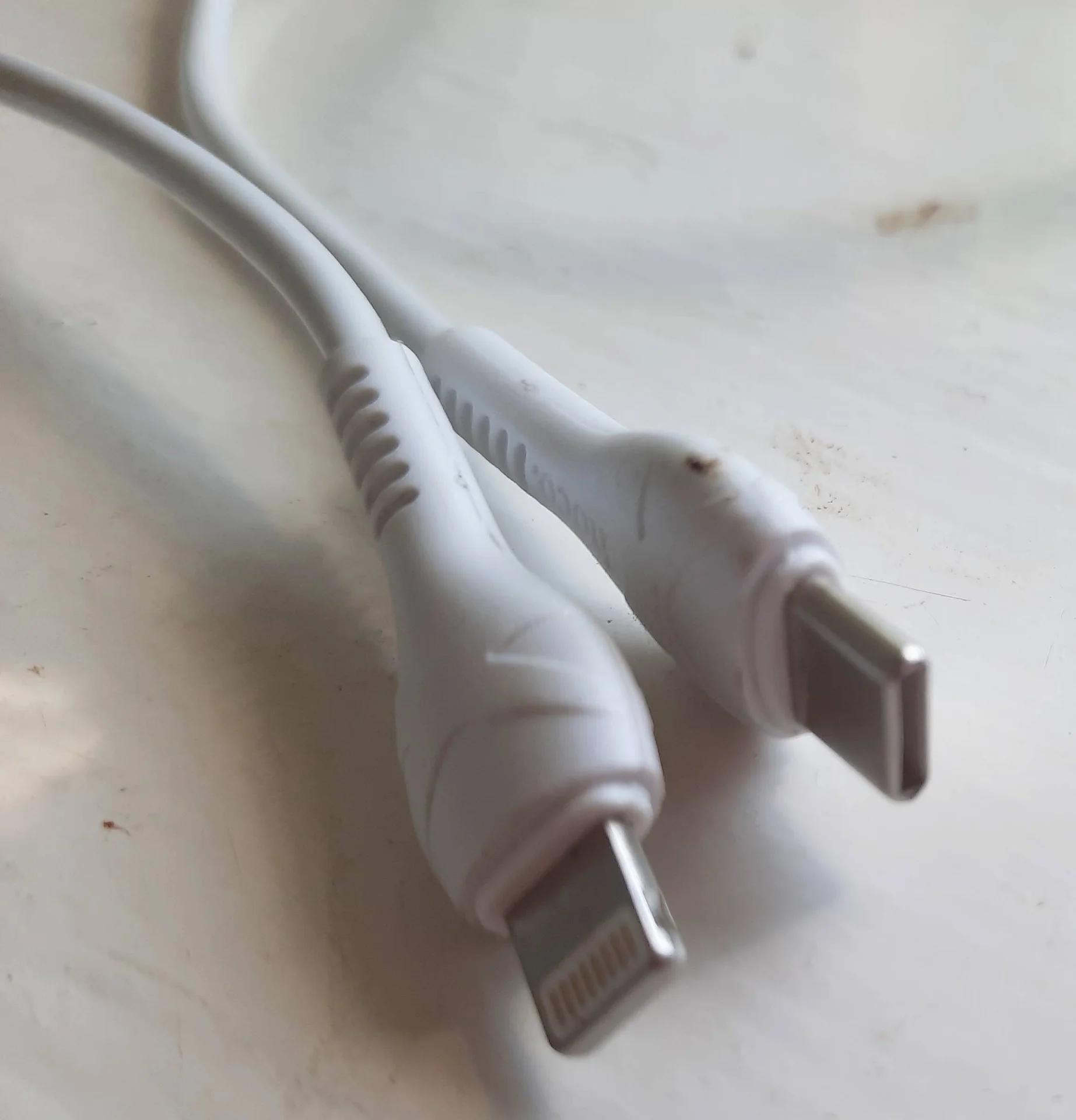 Кабель для зарядки Lightning/USB Tape-C - изображение 1