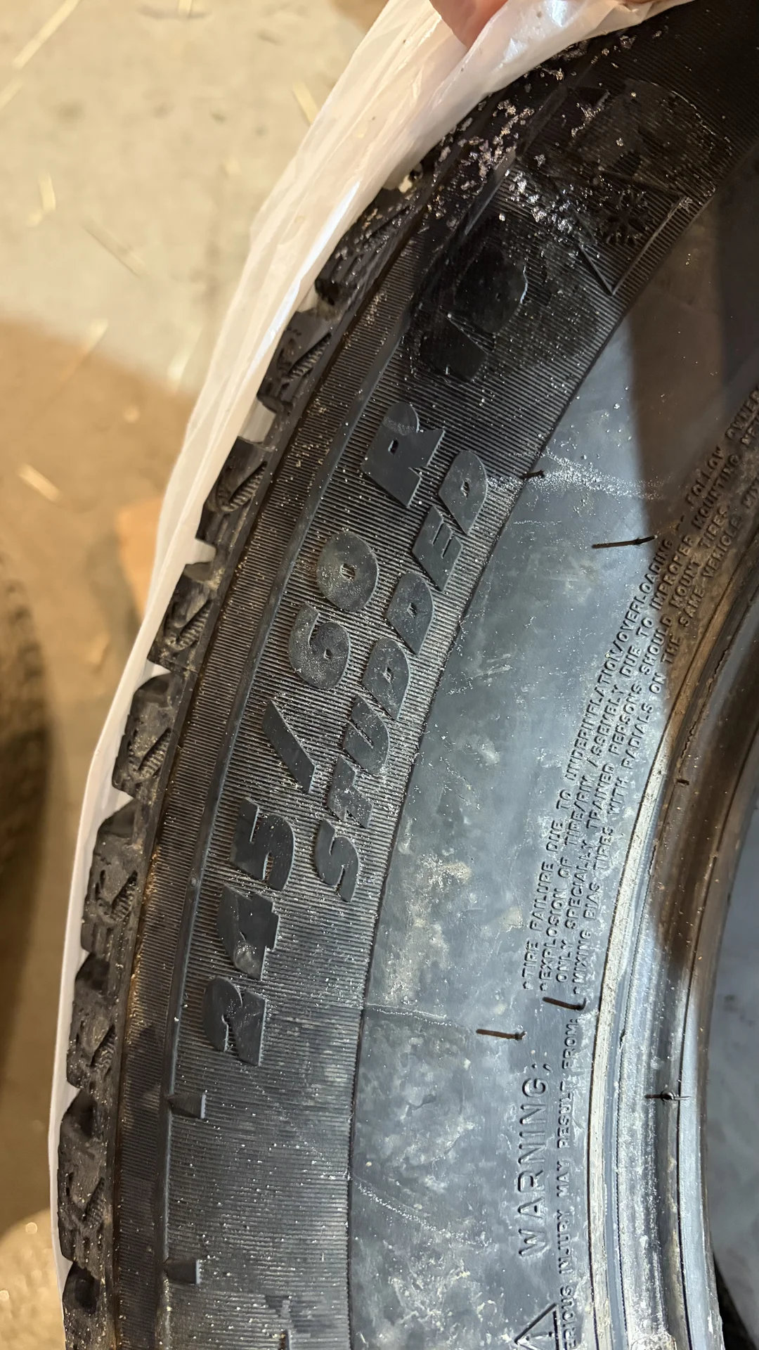 Michelin Latitude X-Ice North 245/60 R18 105V - миниатюра 5