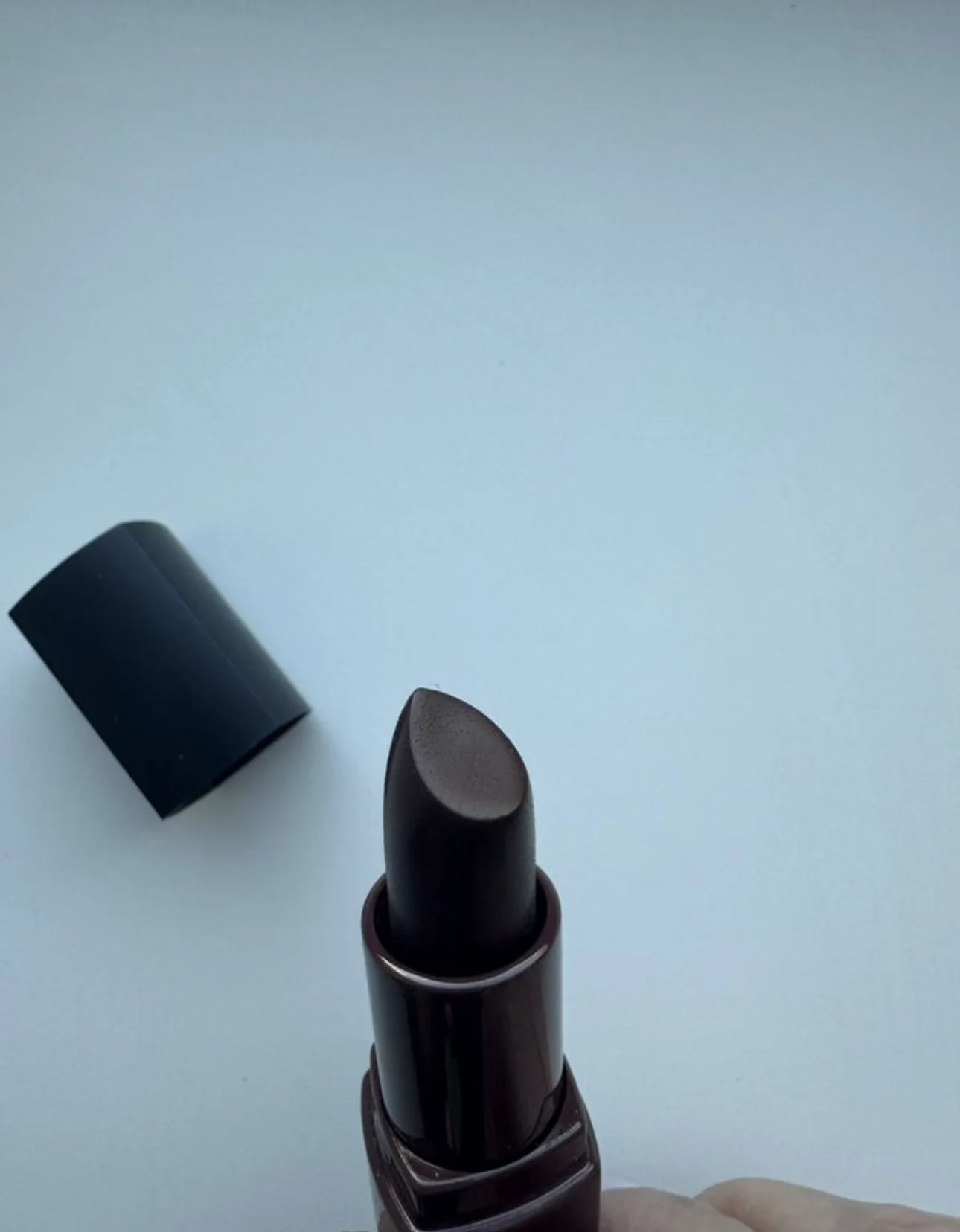 Ежевичная помада Bobbi Brown (оттенок Blackberry) - миниатюра 4