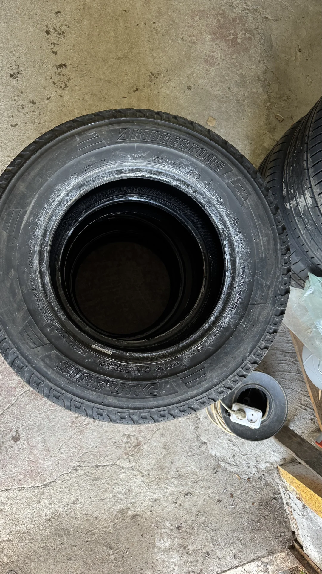 Bridgestone Duravis 215/70 r15c - миниатюра 3