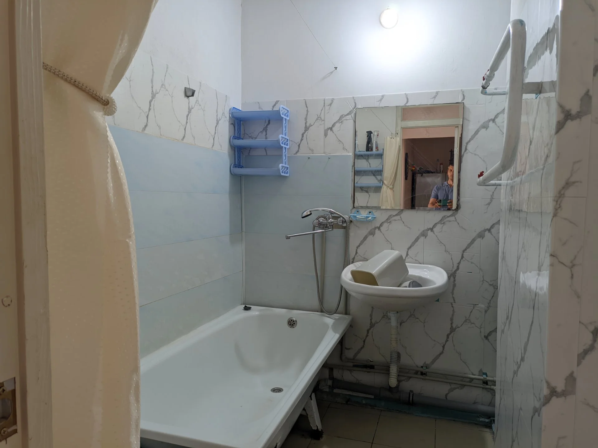 🏡 Продаётся просторная 2-комнатная квартира в районе ГМР 📍 ул. Парусная, 20 - миниатюра 6