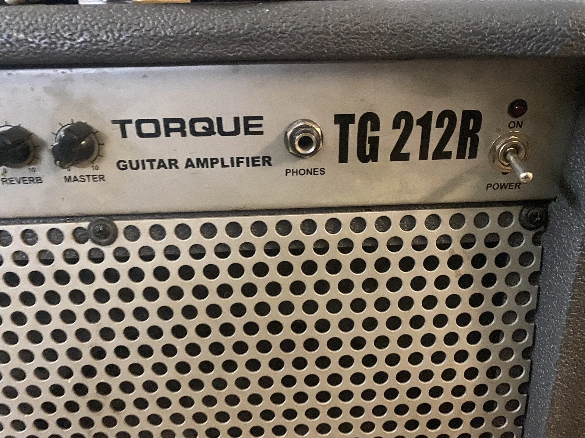 Гитарный комбоусилитель torque tg212r 200Вт - миниатюра 2