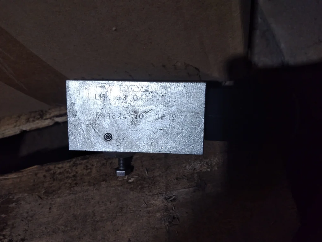 Клапан подпорно -тормозной LHK 33G-11-210. - миниатюра 2