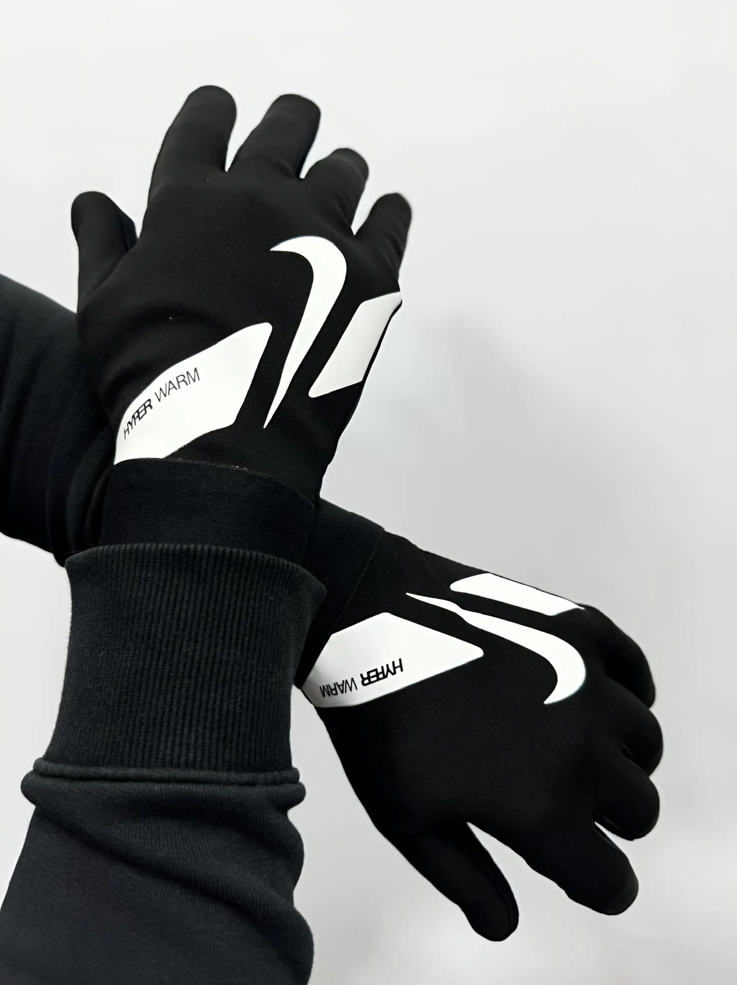 Перчатки Nike hyper warm - изображение 1