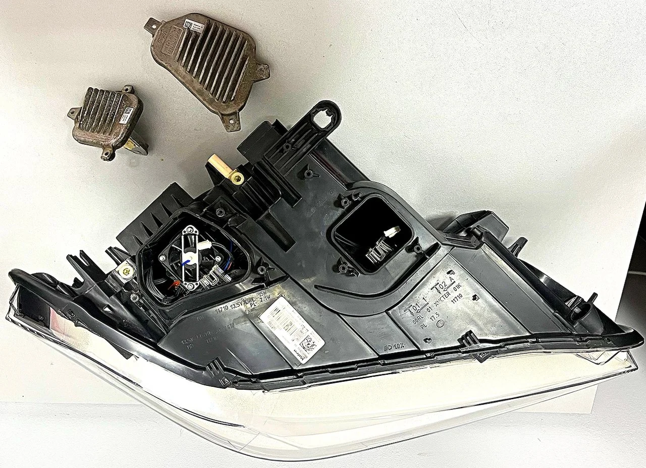 Правая передняя Фара на BMW X1F48 - миниатюра 8