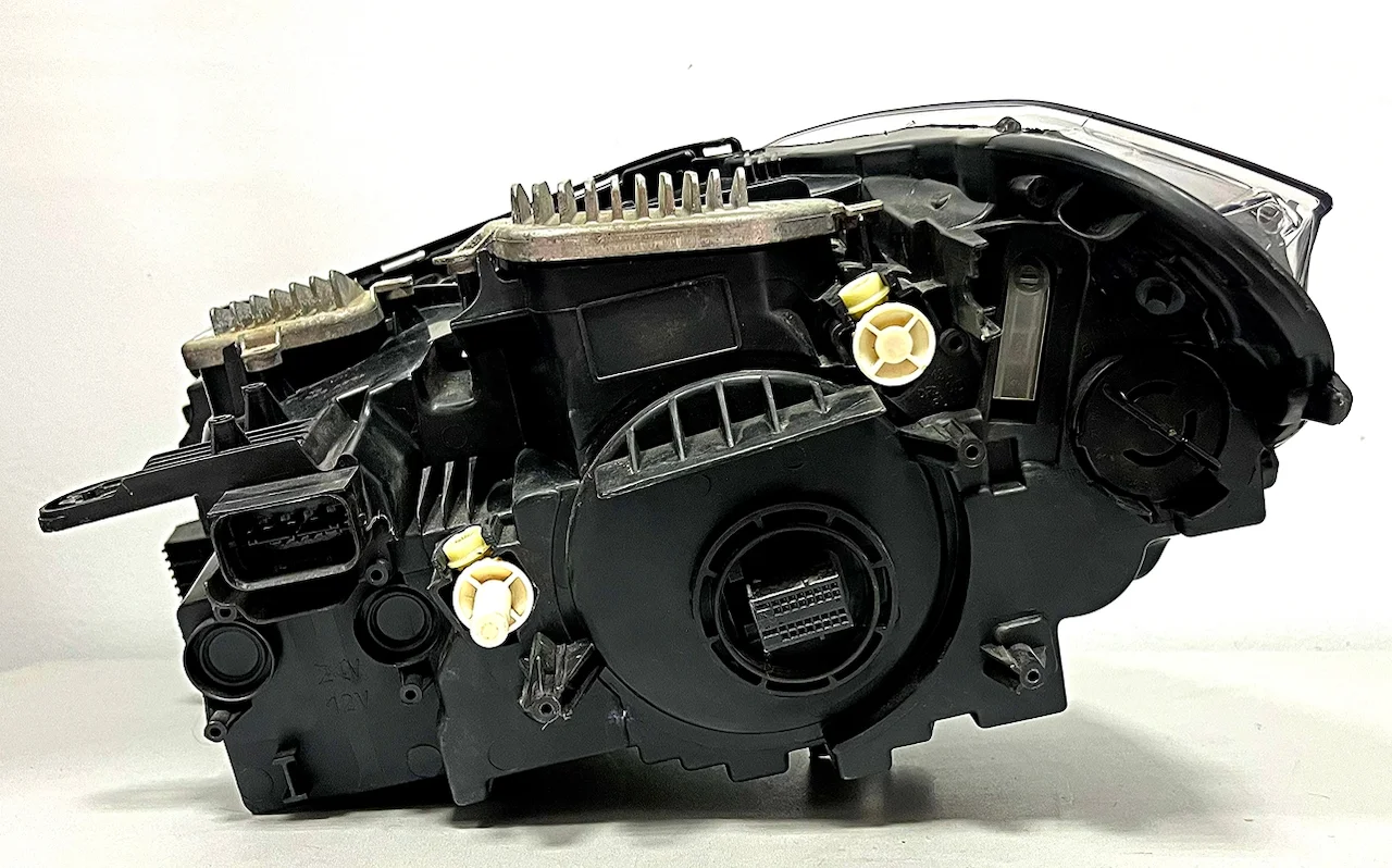 Правая передняя Фара на BMW X1F48 - миниатюра 9