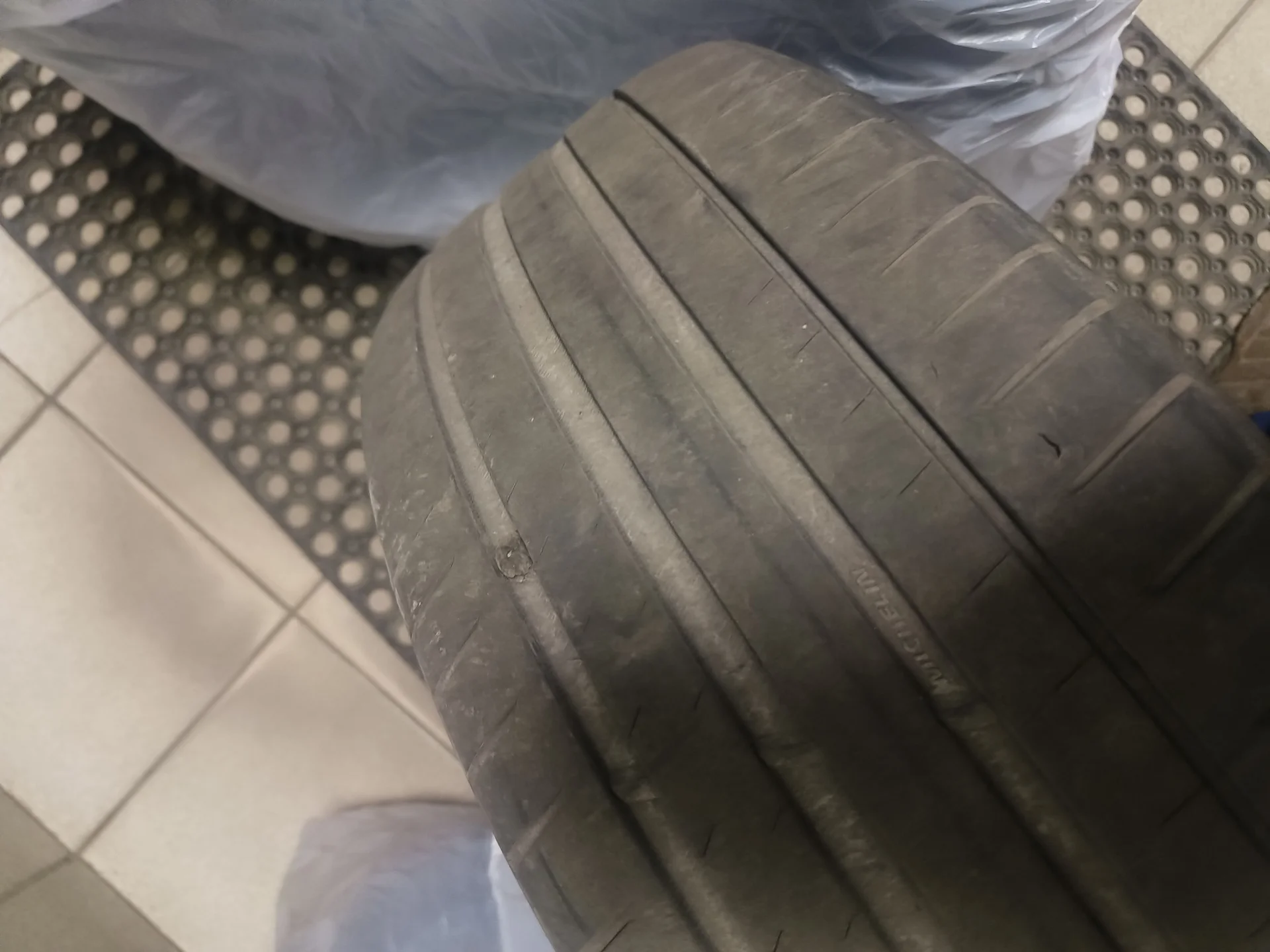 Шины Michelin Pilot Sport 4 SUV 235/55 R19